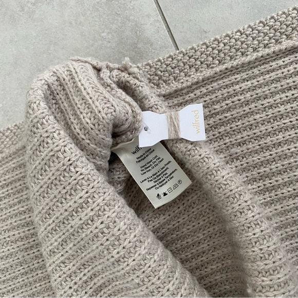 Sleeveless knit sweater - Picture 6 of 6